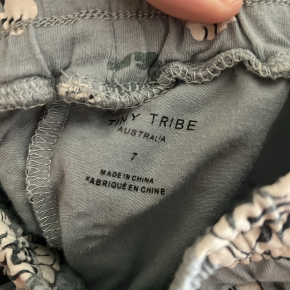 Tiny Tribe knit shorts Tiger Print size 7 - Picture 5 of 6
